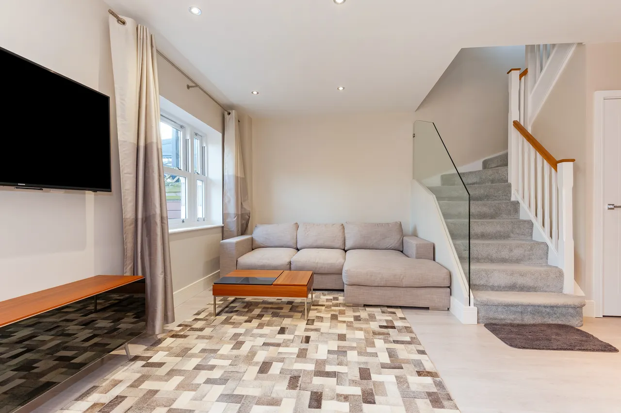 Emerald Square, London, SW15, photo 5