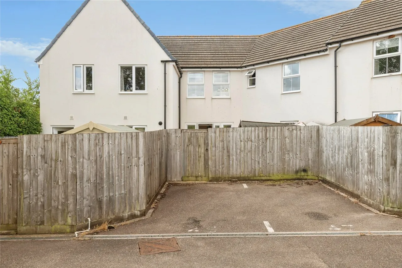 Cambridge Way, Cullompton, EX15, photo 12