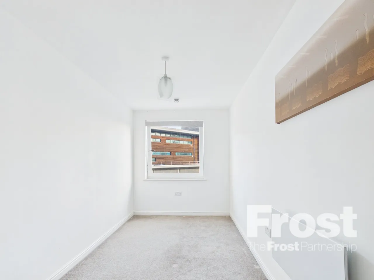 Feltham, photo 6