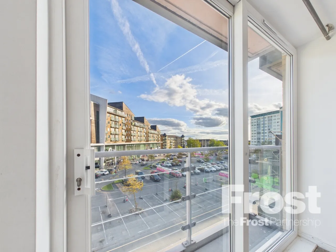 Feltham, photo 8