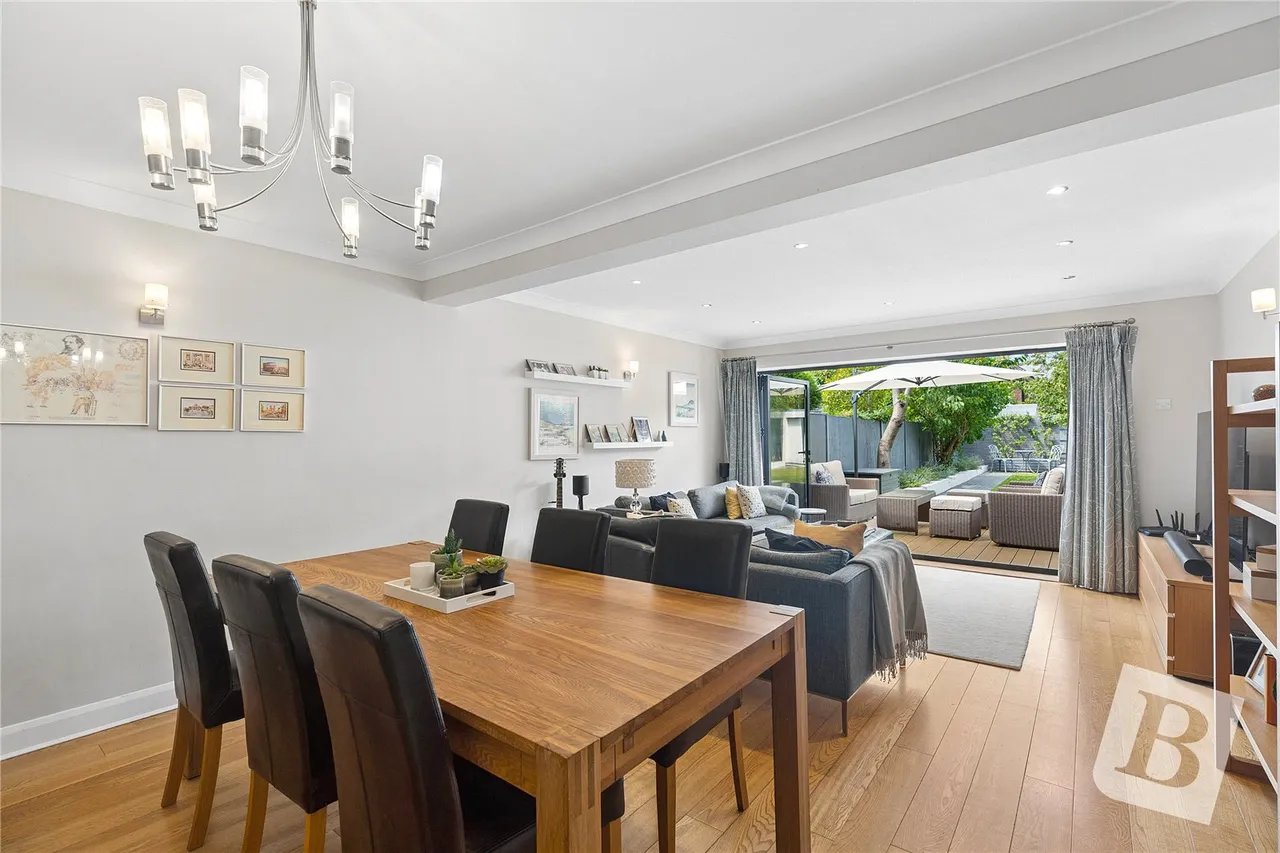 Holden Way, Upminster, RM14, photo 3