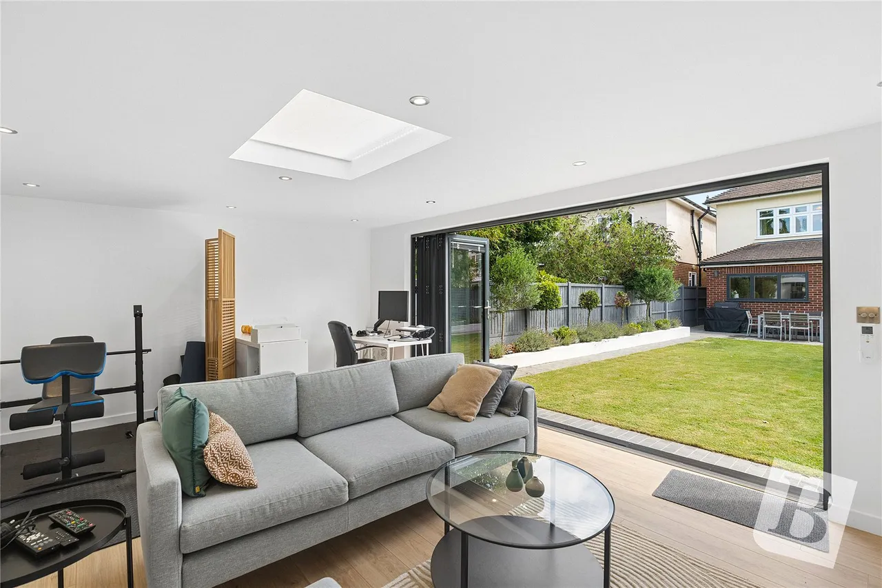 Holden Way, Upminster, RM14, photo 7