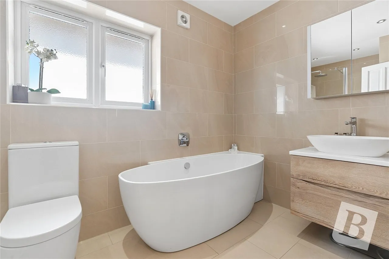 Holden Way, Upminster, RM14, photo 9