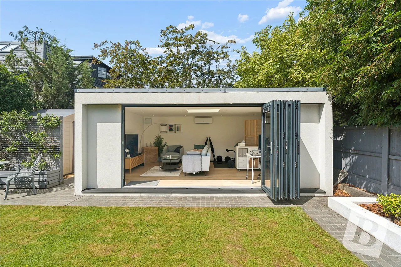Holden Way, Upminster, RM14, photo 6