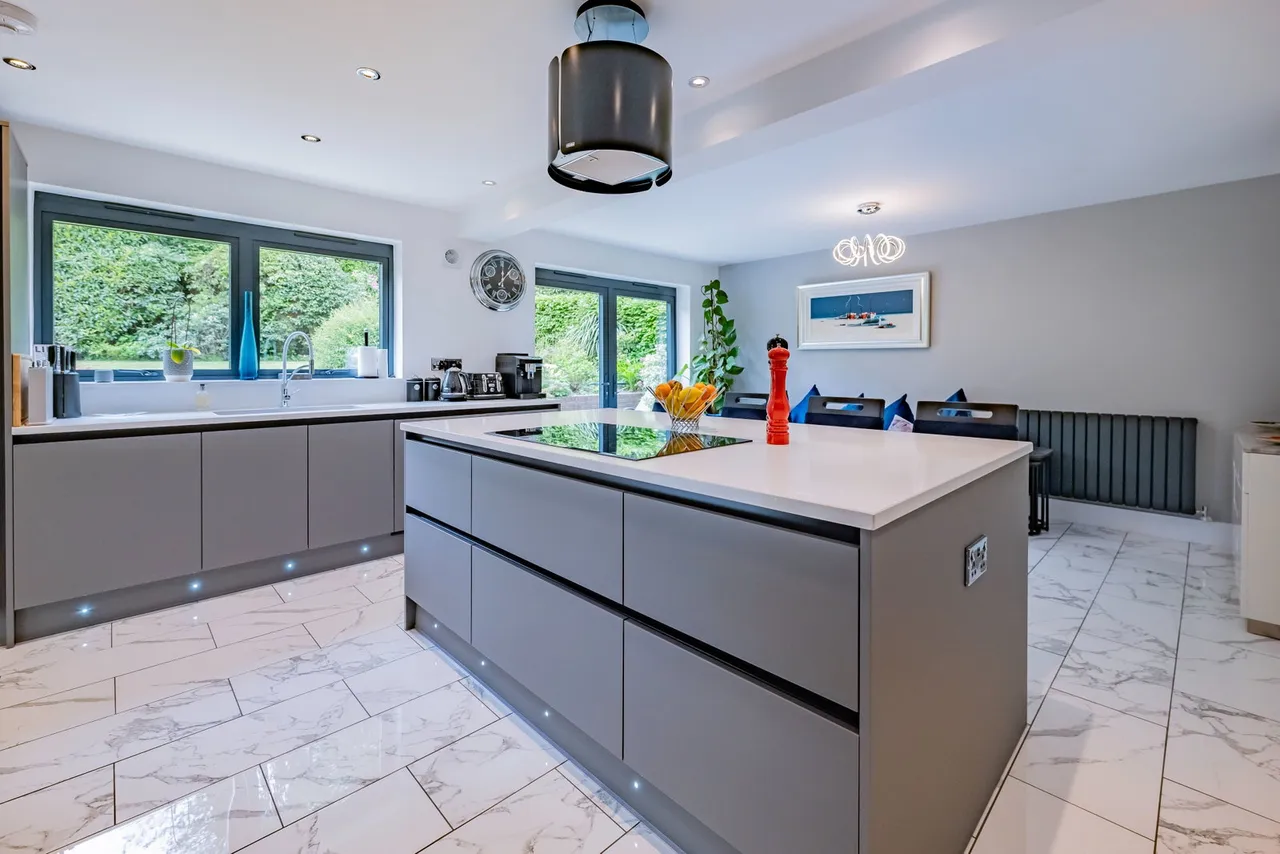 Badgers Close, Crowborough, TN6, photo 2