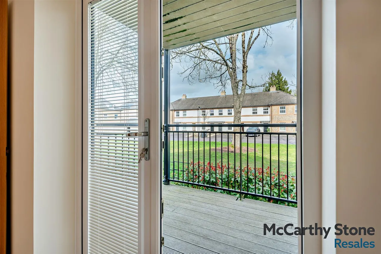 Hart Close, Wilton, SP2, photo 4