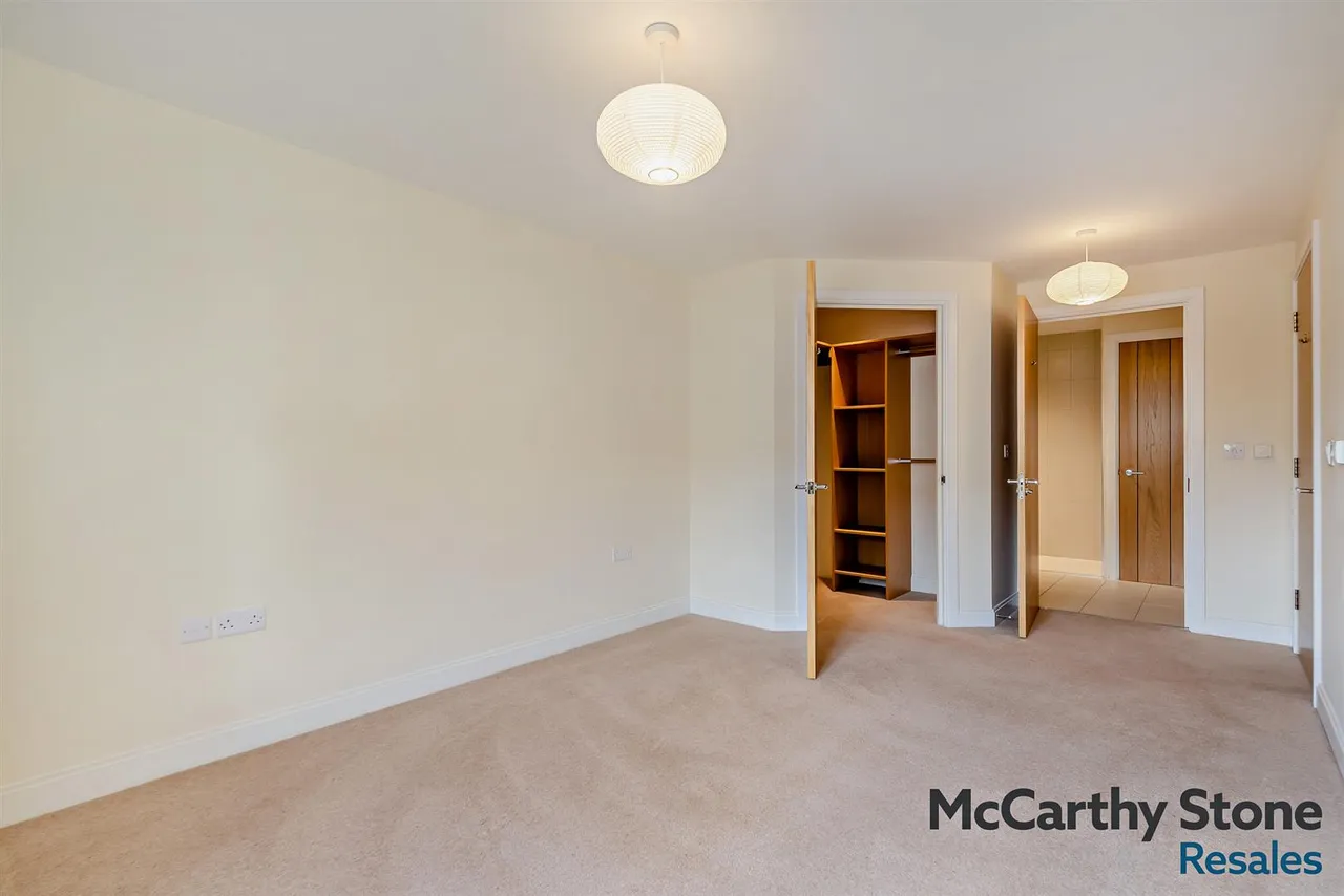 Hart Close, Wilton, SP2, photo 7