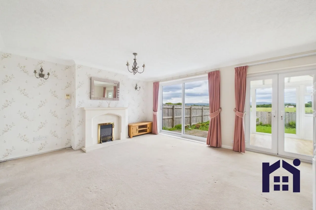 3 bed house for sale — Rivington Place, Coppull, Chorley, PR7 5DY