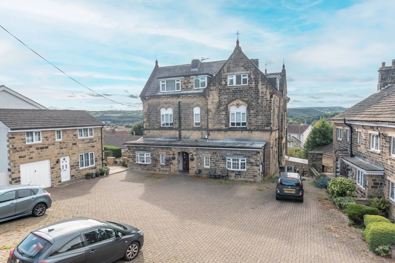 Priestthorpe Lane, Bingley, BD16, photo 9