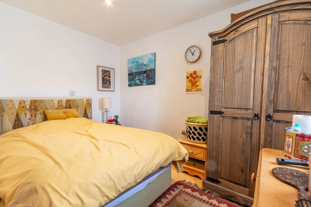 Priestthorpe Lane, Bingley, BD16, photo 6