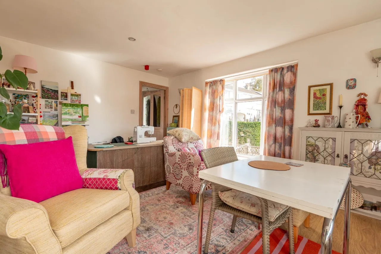 Priestthorpe Lane, Bingley, BD16, photo 2