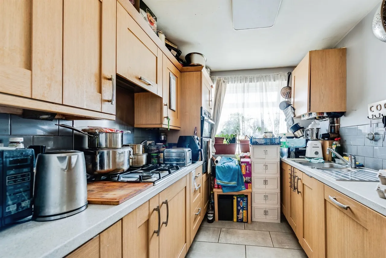 Kingswood Avenue, Swindon, SN3, photo 5