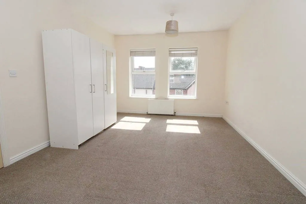 Old Works Court, Little Pennington Street, Rugby, Warwickshire, CV21 2BA, photo 2