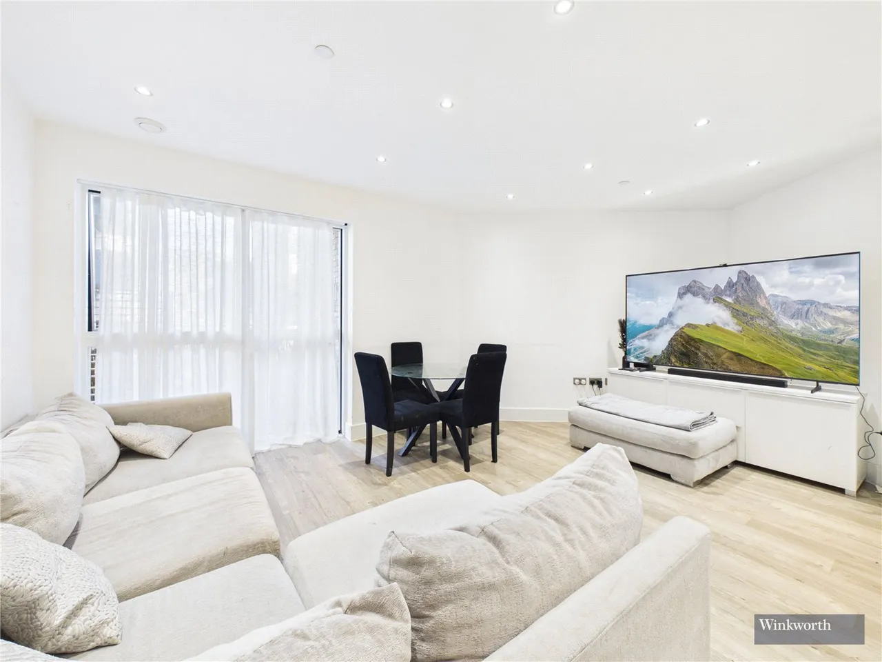 Lyon Road, Harrow, HA1, photo 2