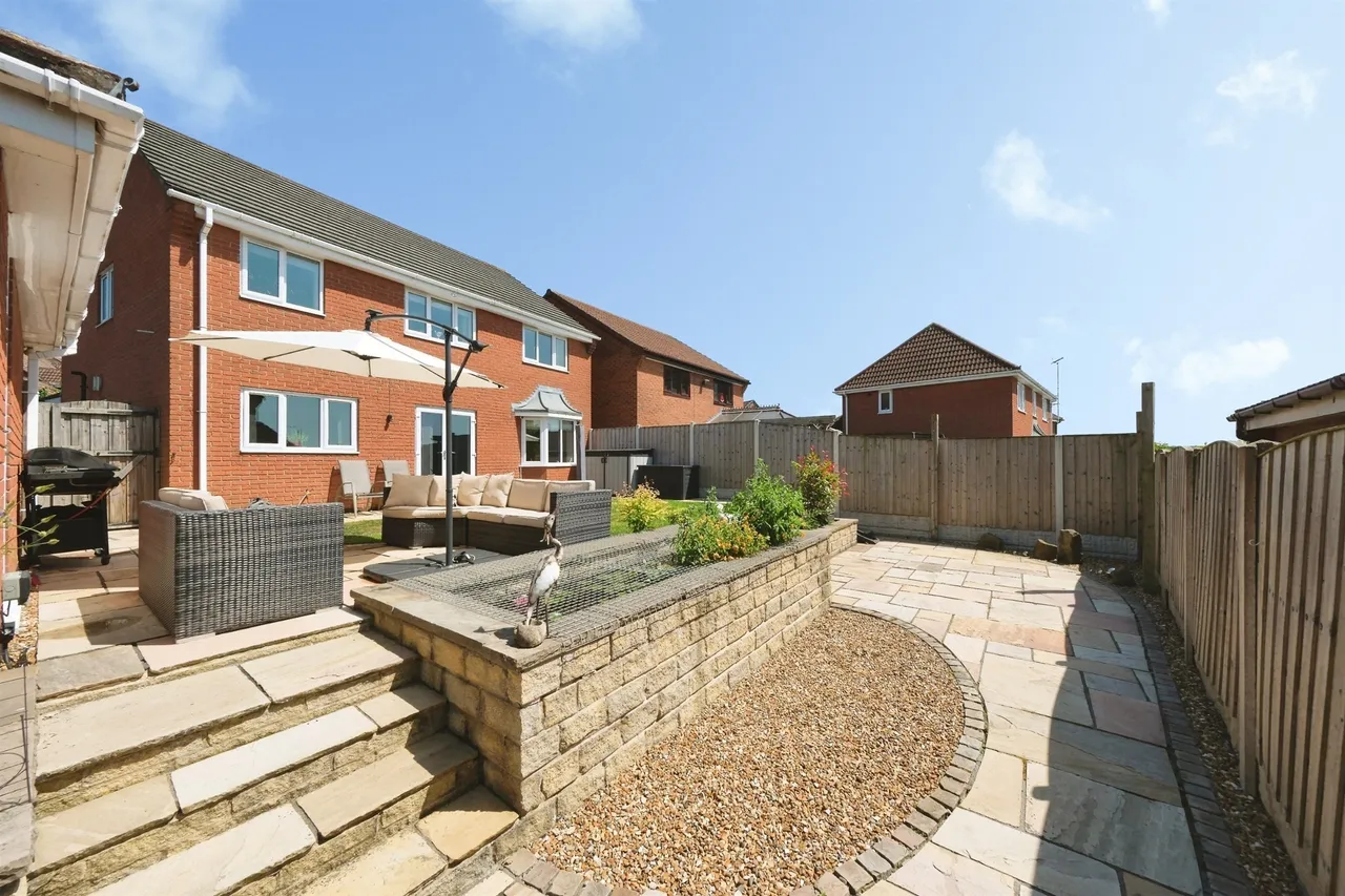 Winders Corner, Barlborough, Chesterfield, photo 4