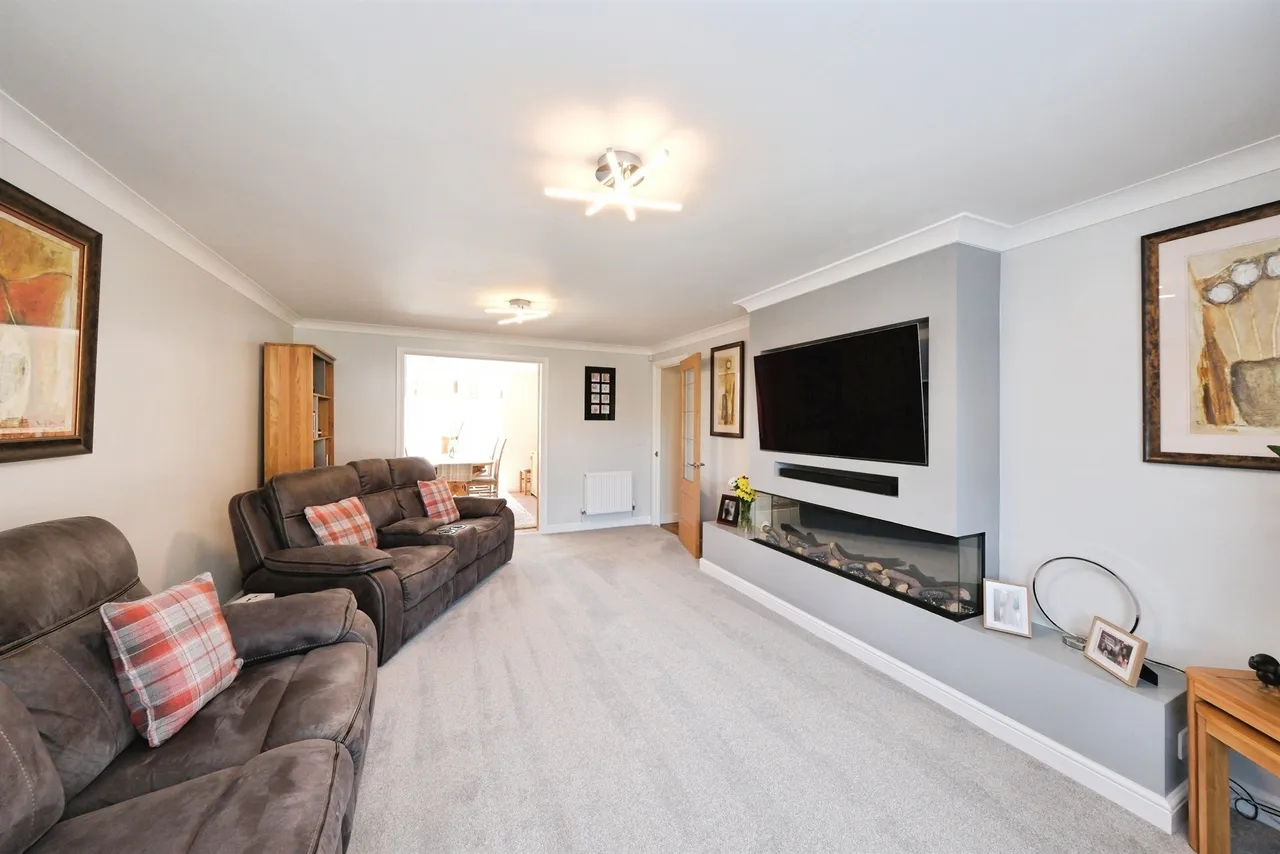 Winders Corner, Barlborough, Chesterfield, photo 5