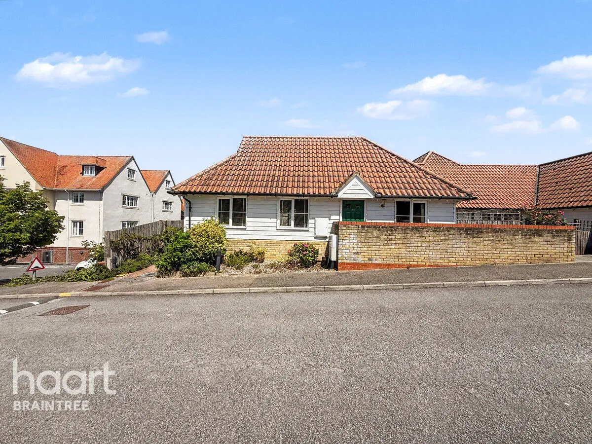 2 bed house for sale, Meadow Park, Braintree, CM7