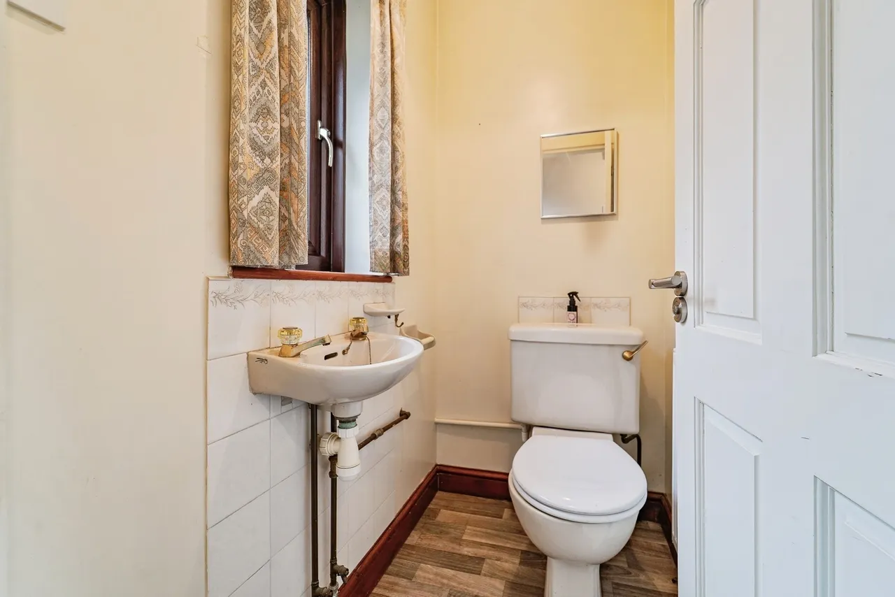 Chapel Road, Crundale, SA62, photo 8