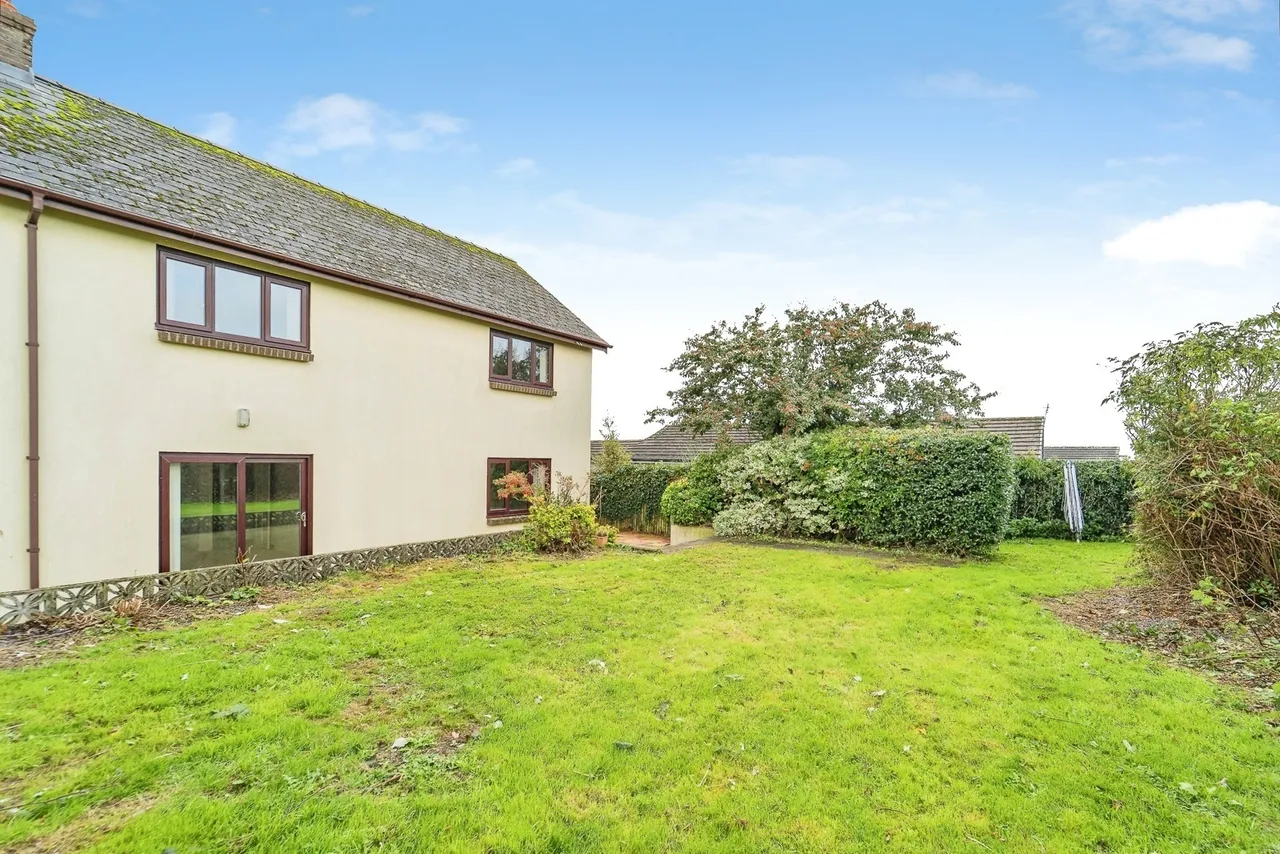 Chapel Road, Crundale, SA62, photo 18