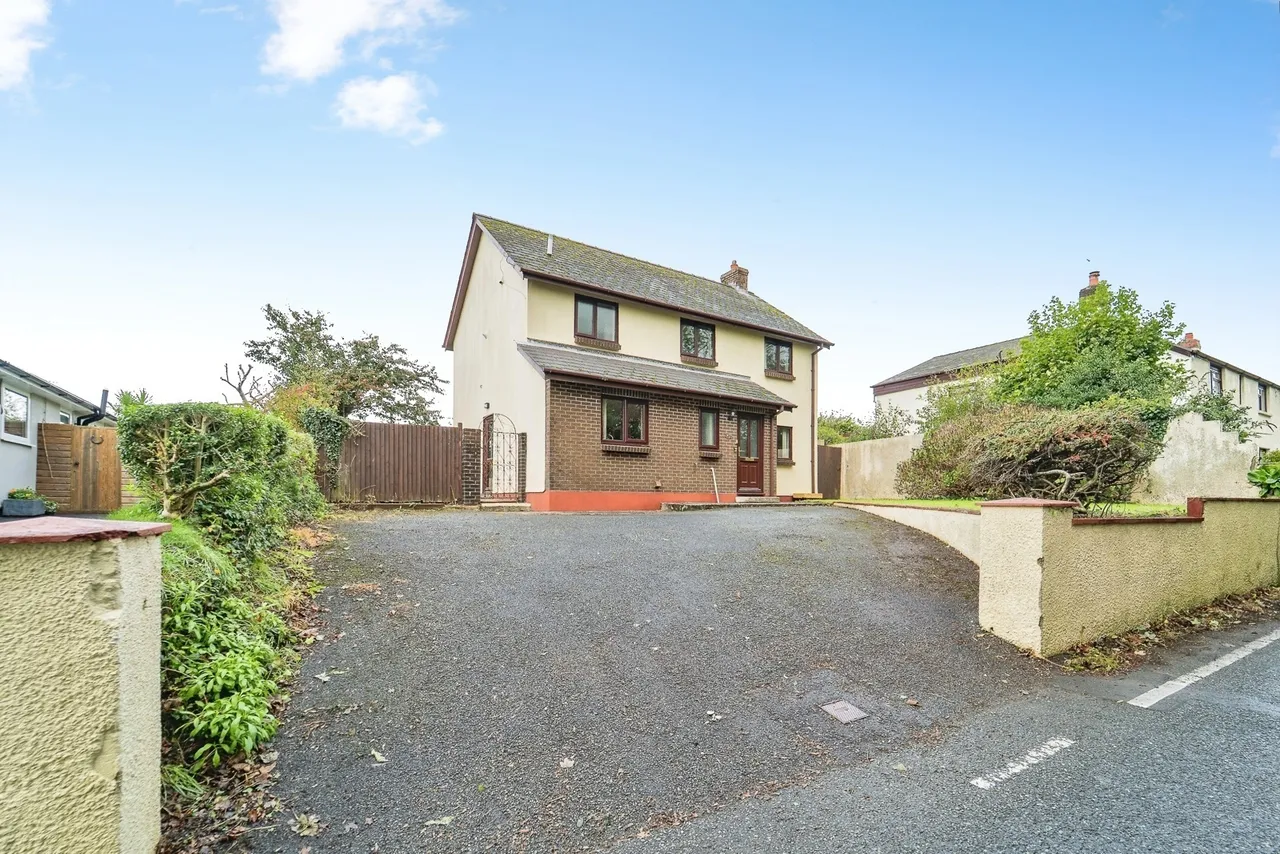 3 bed house for sale, Chapel Road, Crundale, SA62
