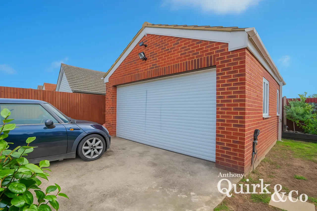 Hawkesbury Road, Canvey Island, SS8, photo 17