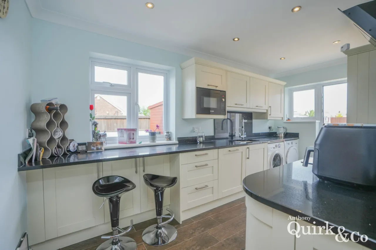 Hawkesbury Road, Canvey Island, SS8, photo 3