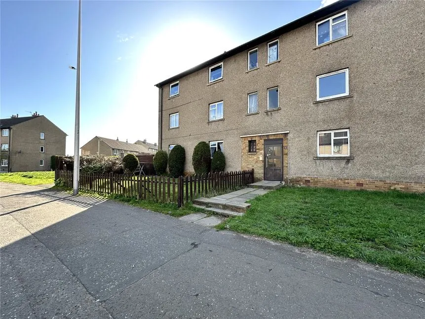 2 bed flat to rent, Ballindean Road, Dundee, DD4