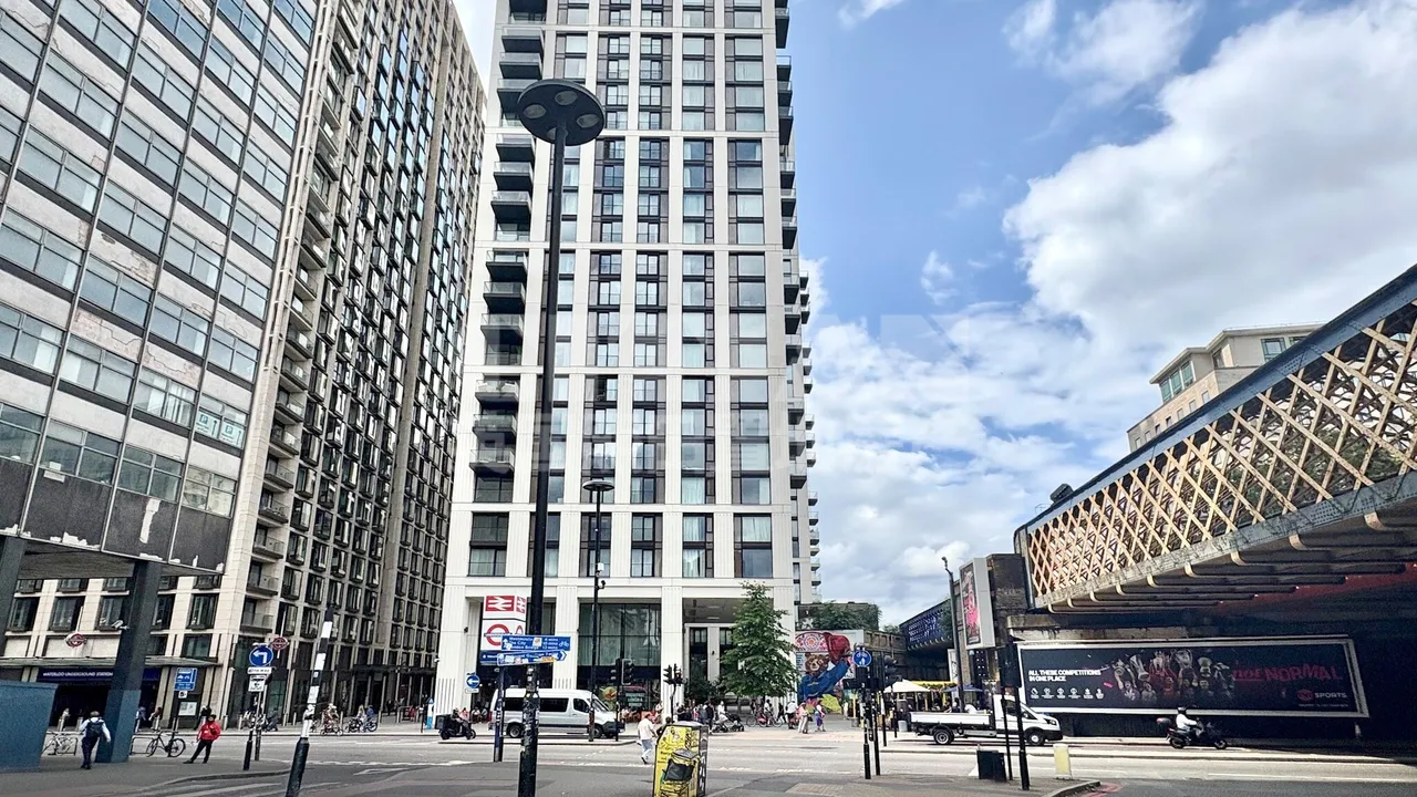 Casson Square, Southbank Place, SE1, photo 14