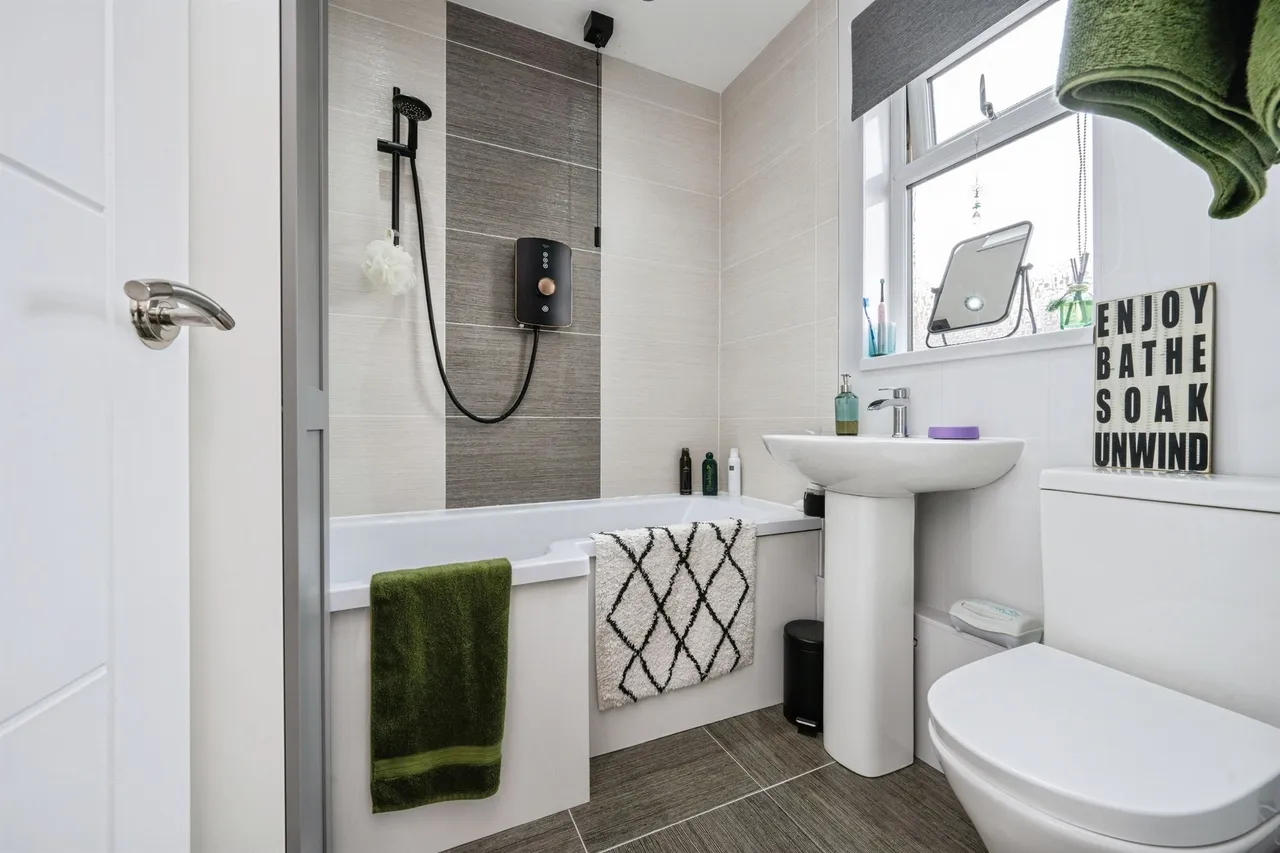 Tinsley Close, Clapham, MK41, photo 9