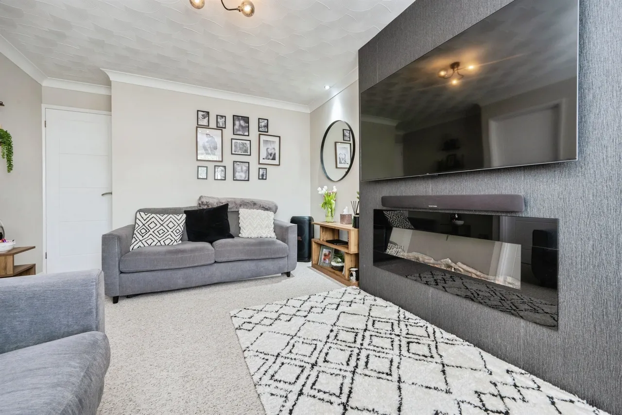 Tinsley Close, Clapham, MK41, photo 2