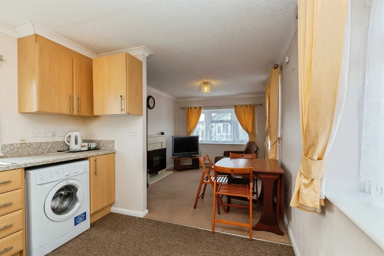 Weston Avenue, Leighton Buzzard, LU7, photo 5