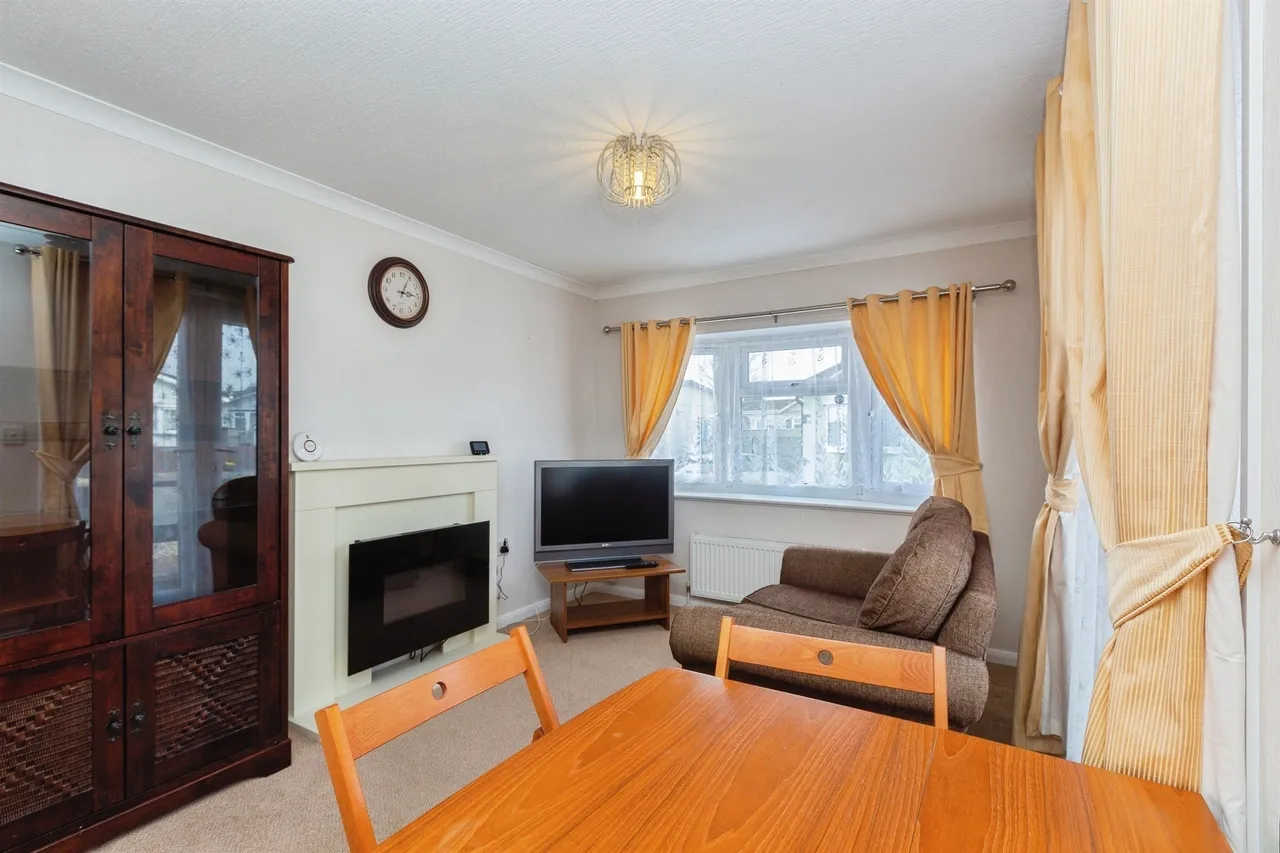 Weston Avenue, Leighton Buzzard, LU7, photo 3