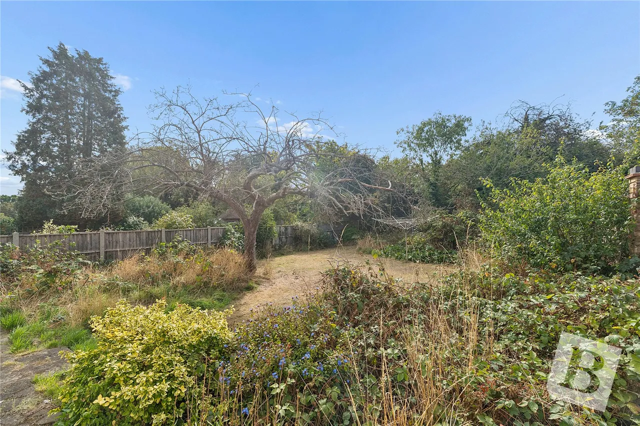 Woodhall Crescent, Hornchurch, RM11, photo 10