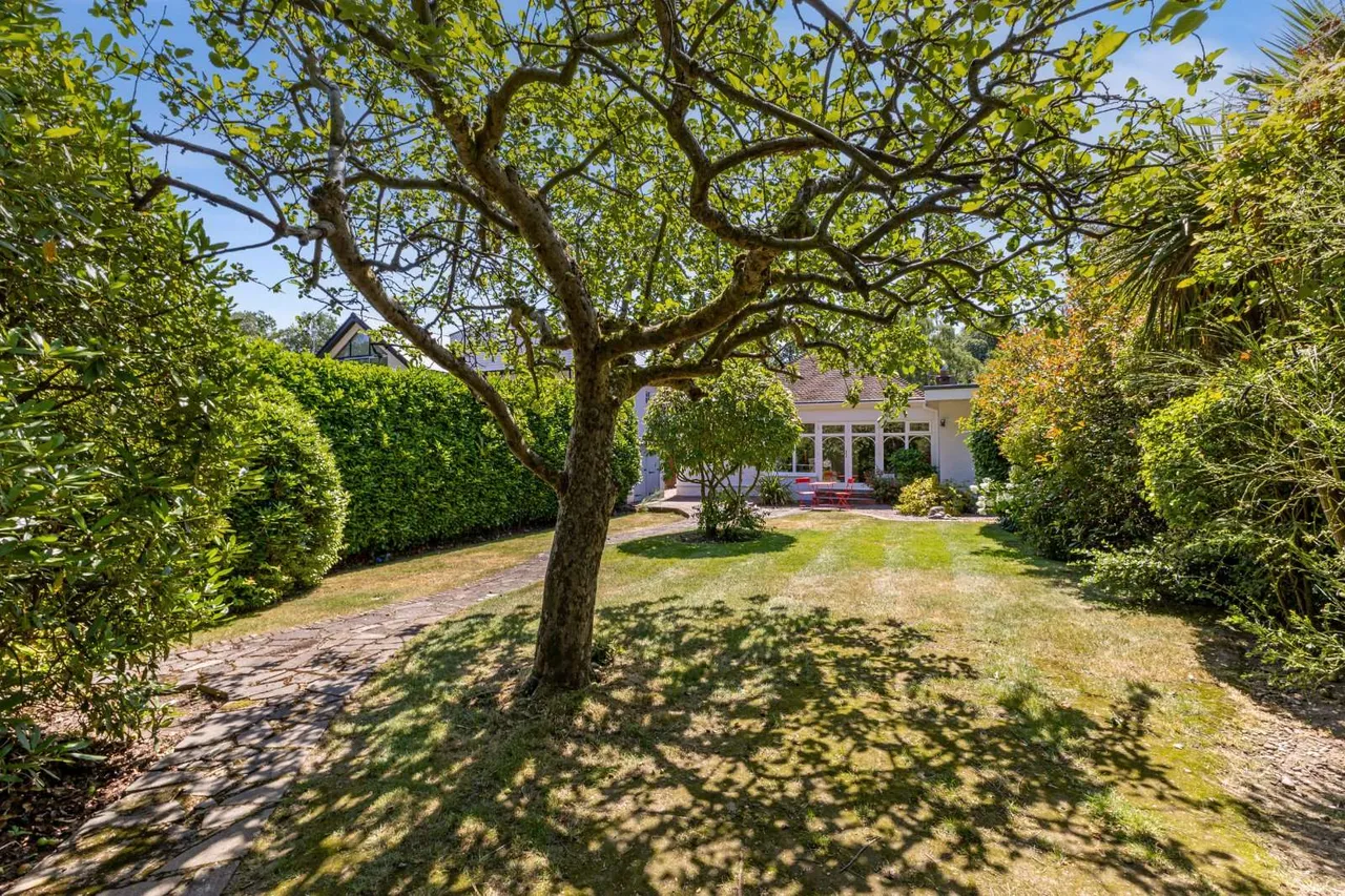 Grovewood Close, Chorleywood, Rickmansworth, Hertfordshire, WD3 5PU, photo 2