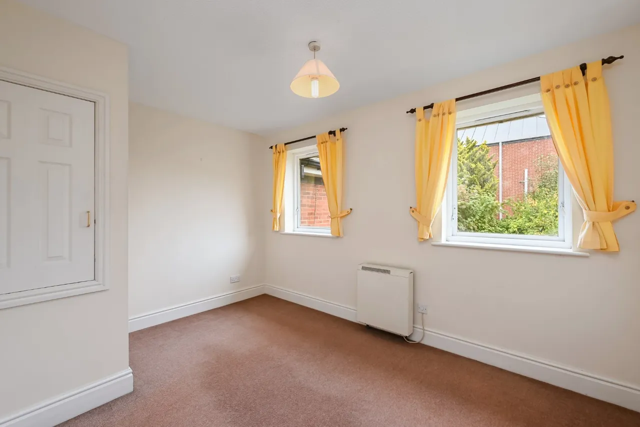 Nicholas Gardens, York, YO10, photo 6