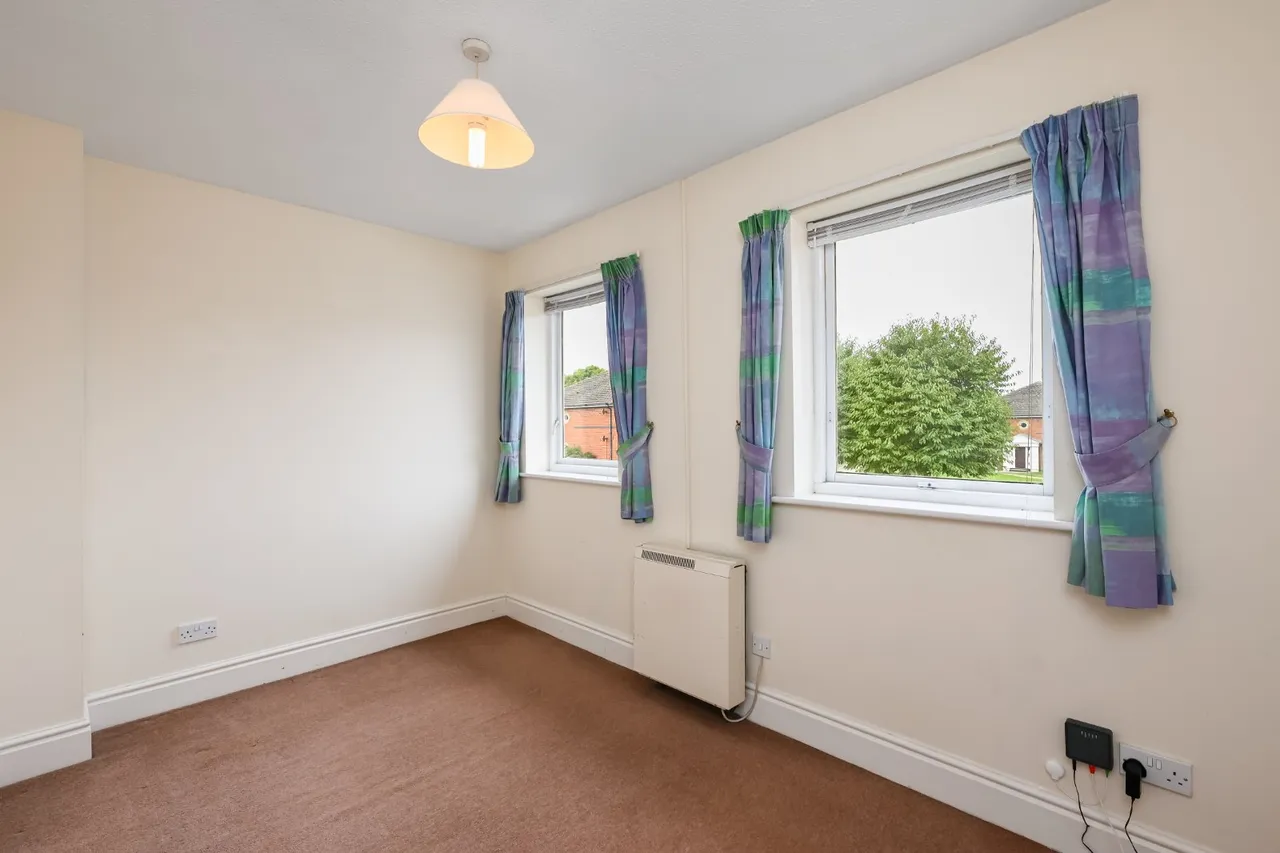 Nicholas Gardens, York, YO10, photo 8