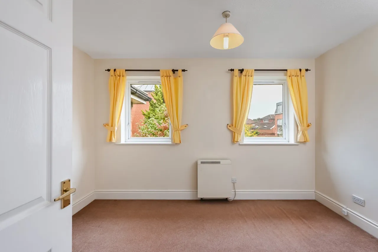 Nicholas Gardens, York, YO10, photo 7