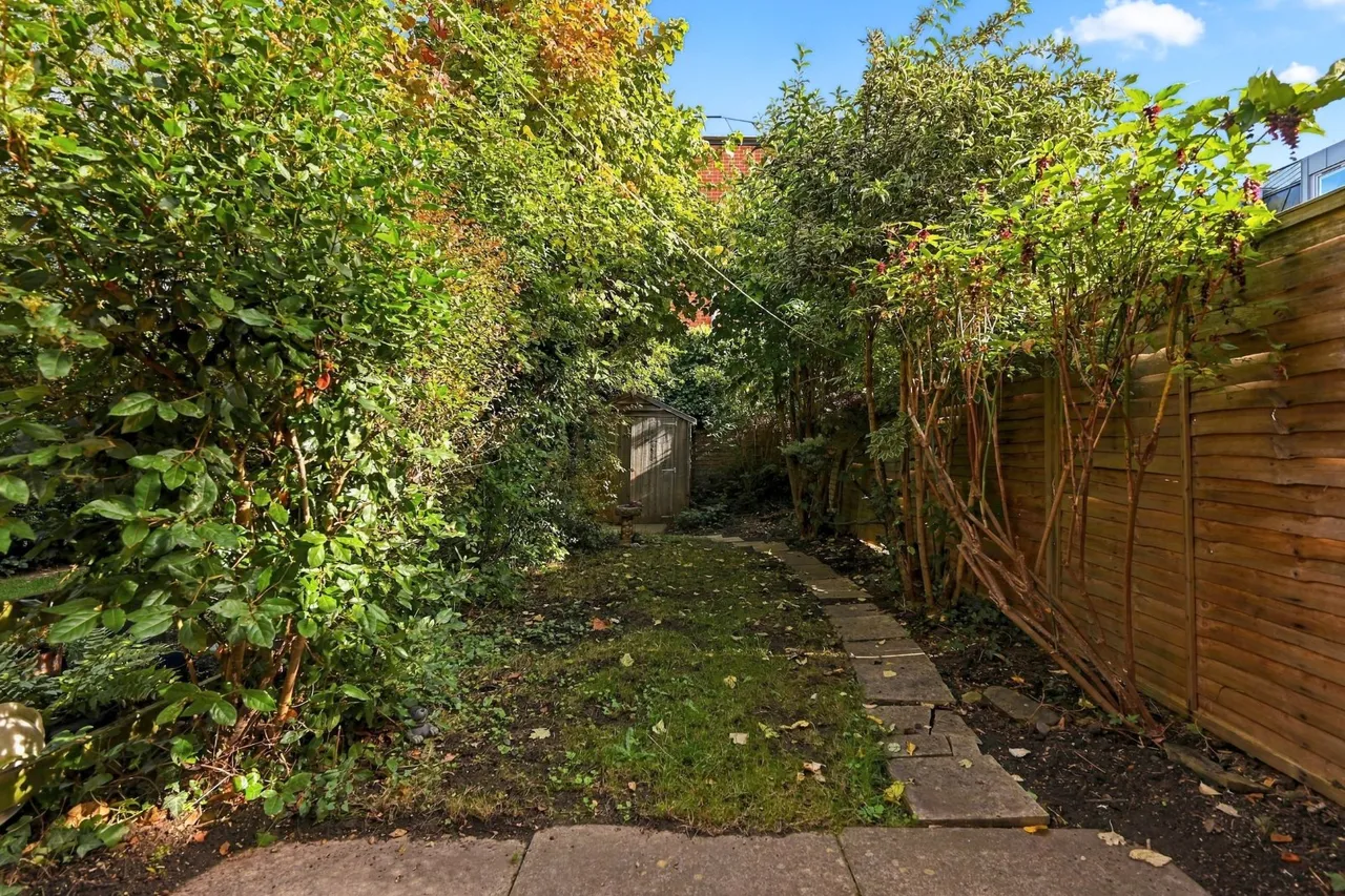 Nicholas Gardens, York, YO10, photo 11