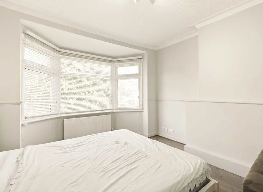 Victoria Road, Mill Hill, NW7, photo 4