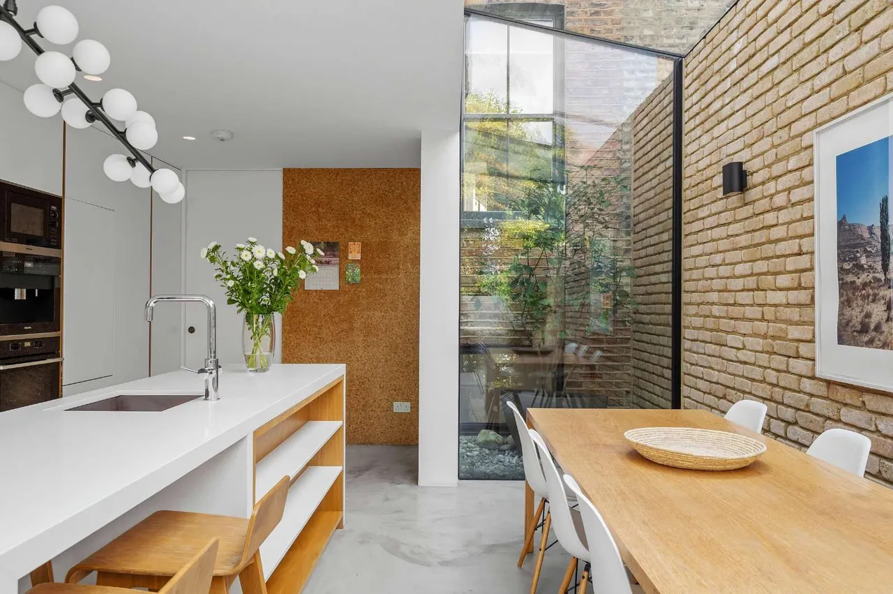 Ellesmere Road, London, E3, photo 14