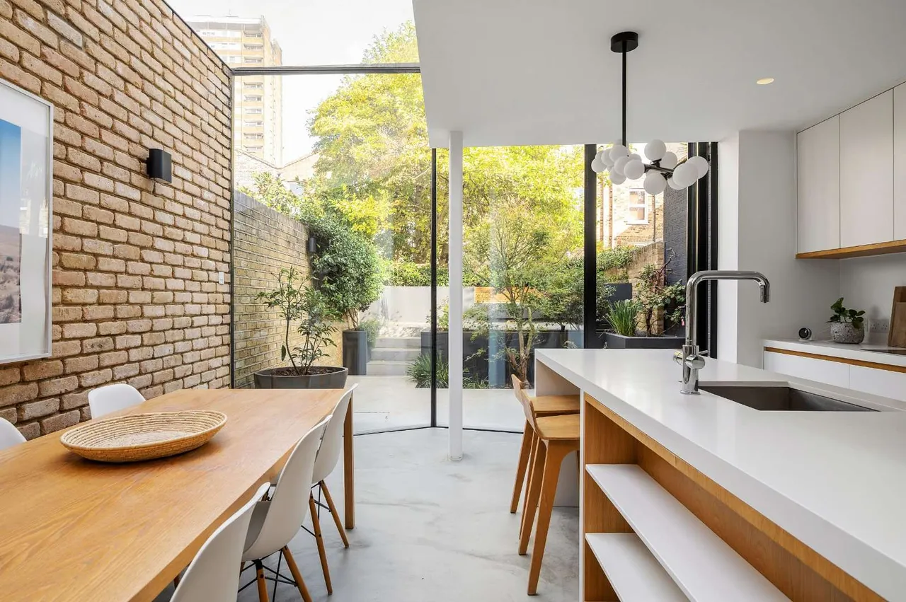 Ellesmere Road, London, E3, photo 13