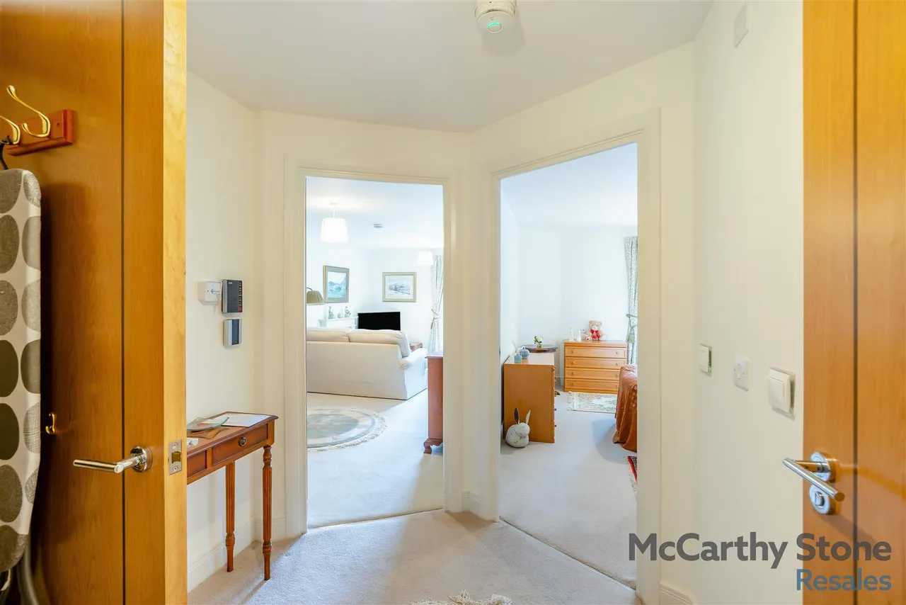 Victoria Road, Malvern, WR14, photo 12