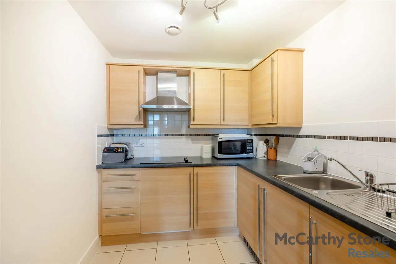 Victoria Road, Malvern, WR14, photo 5