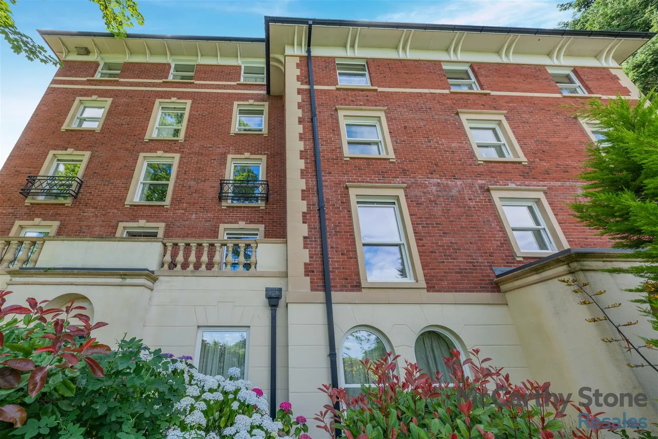 Victoria Road, Malvern, WR14, photo 31