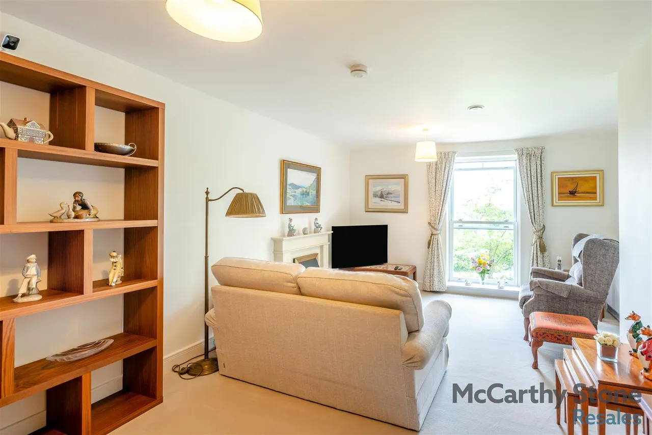 Victoria Road, Malvern, WR14, photo 11