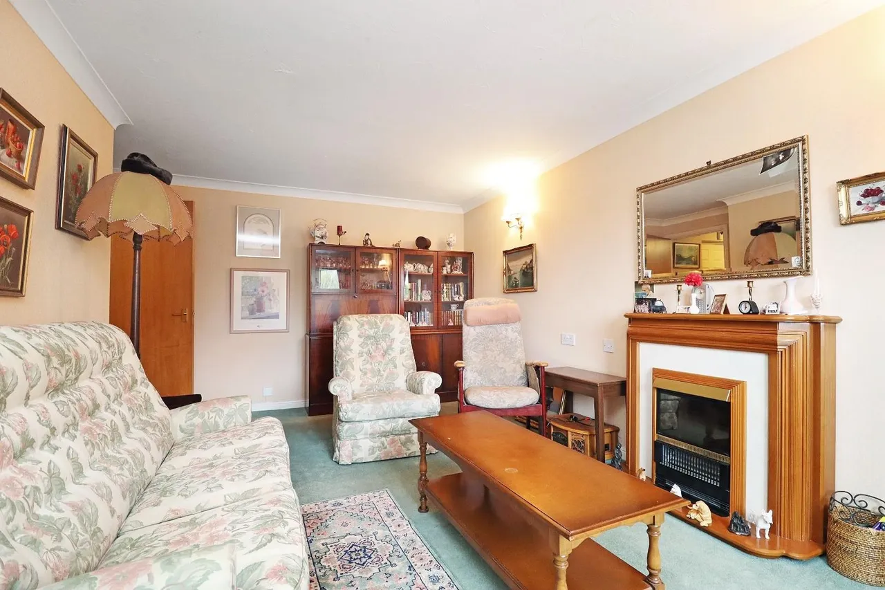 290 Park Road, Timperley, Cheshire WA15 6UB, photo 6