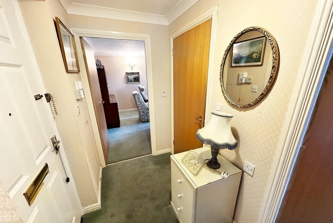 290 Park Road, Timperley, Cheshire WA15 6UB, photo 11