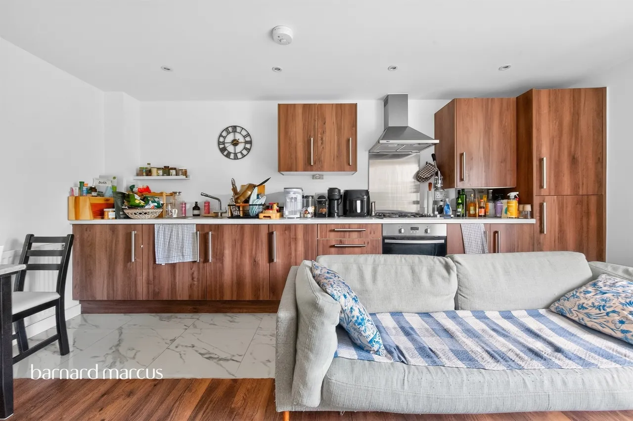 Broadwater Road, London, photo 9