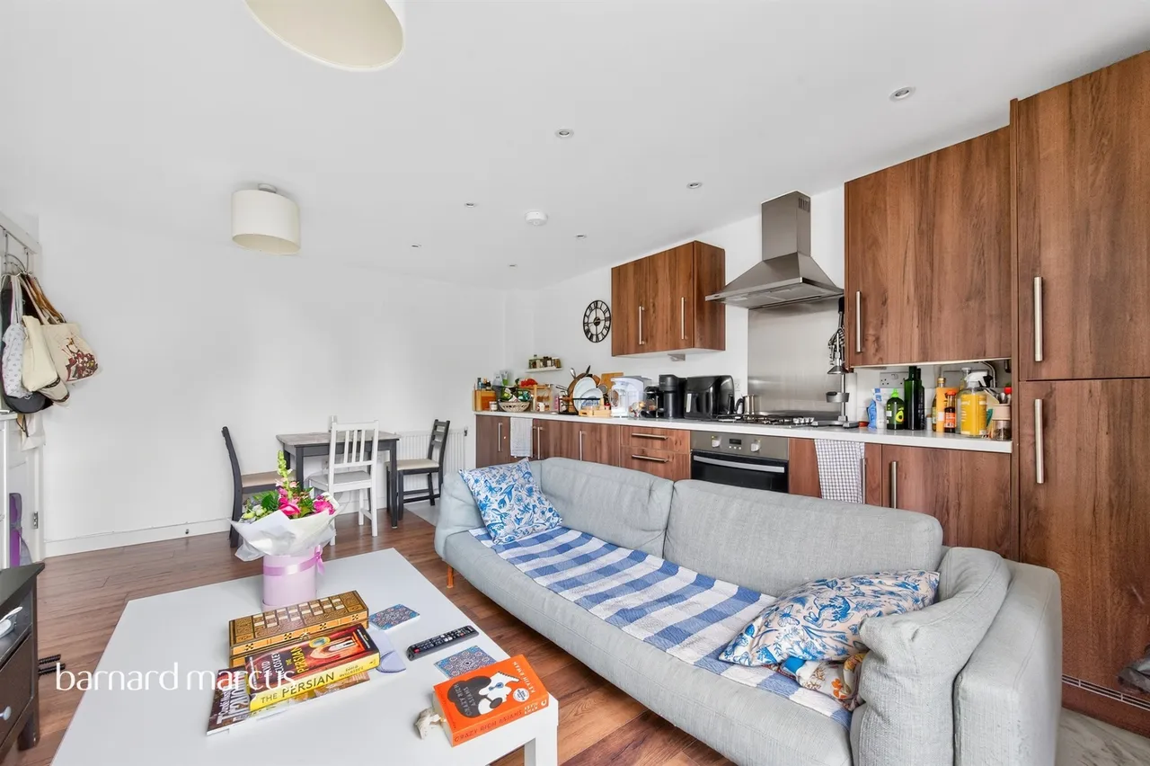 Broadwater Road, London, photo 7