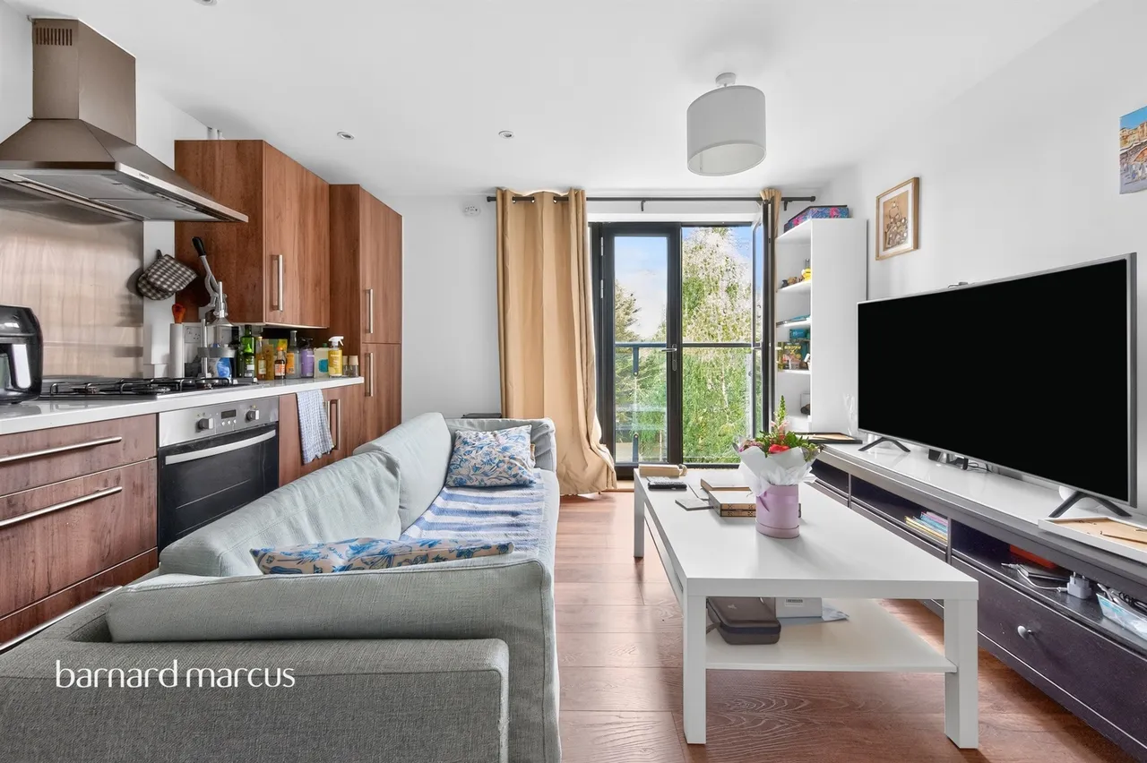 Broadwater Road, London, photo 11
